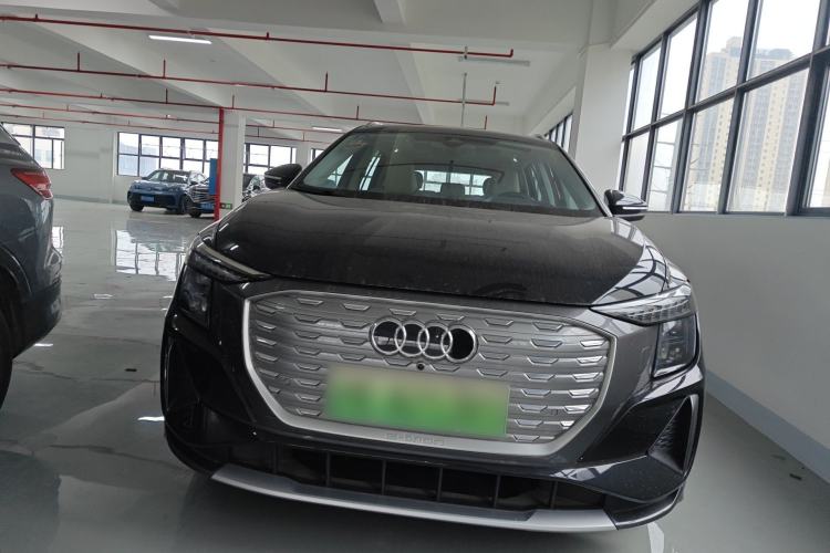 Used Audi Q5 e-tron 2023 40 e-tron Starry Edition Mecha Kit
