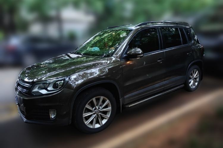 Used Volkswagen Tiguan 2015 1.8TSI Automatic Two-Wheel Drive Comfort Edition Guazi used car, China used car export, Used car for sale, Used  cars, Cheapest cars for sale