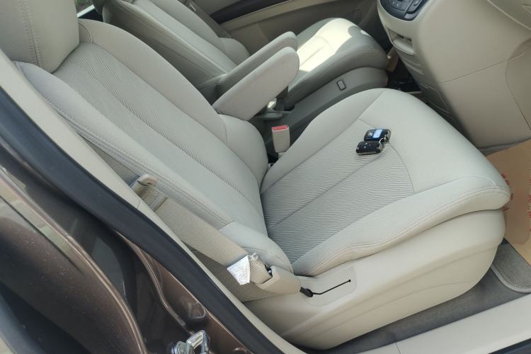 Used Buick GL8 2017 25S Comfort Version China V Standard Right Front Seat