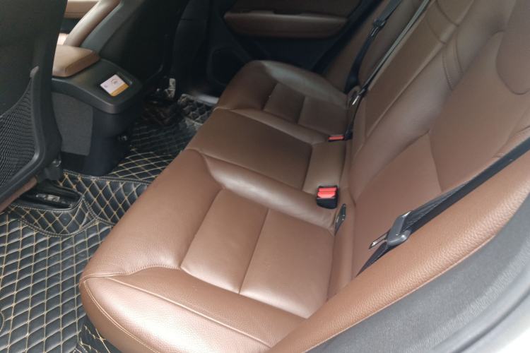 Used Volvo XC60 2019 T5 4x4 Smart Edition China V Standard
