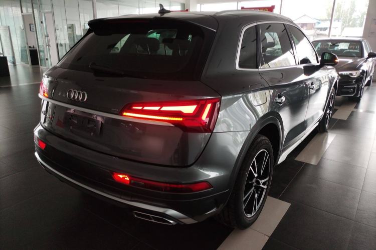 Used Audi Q5L 2022 40T Fashionable and Dynamic Model
