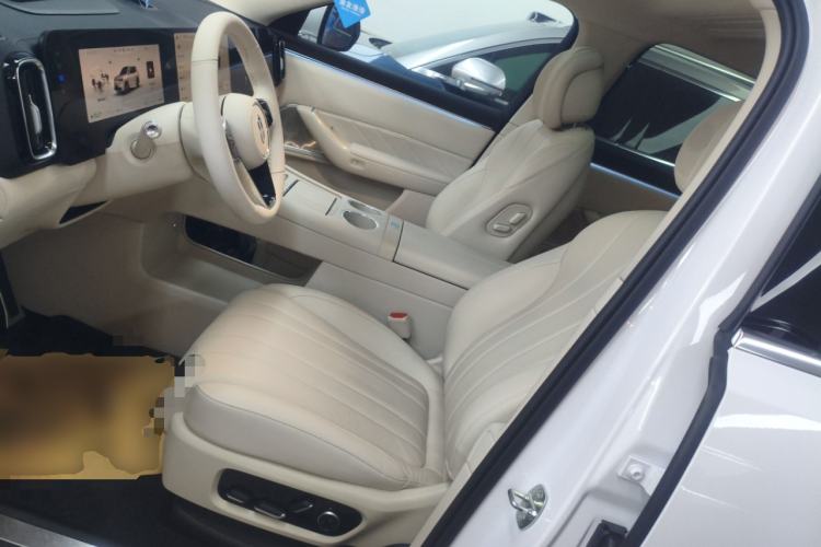 Used Hima AITO M8 2025 Extended-Range Ultra Version 53.4 kWh 5-Seater Edition Left Front Seat