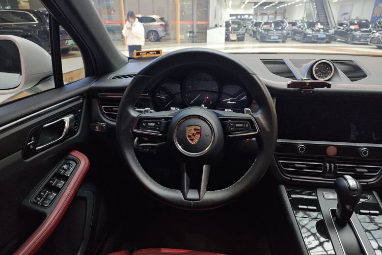 Used Porsche Macan 2022 Macan 2.0T
