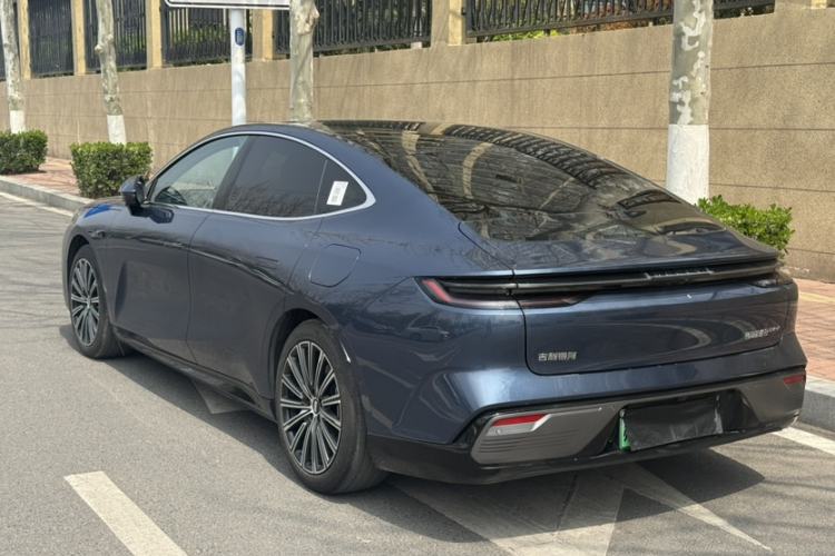 Used Geely Galaxy 8 2025 130km EM-P Starship Edition Exterior 4