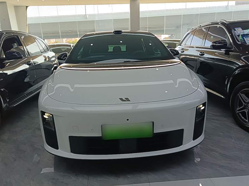 Used Li Auto i6 2025 Model Four-Wheel-Drive Standard Type — 2