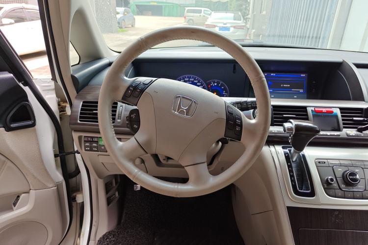 Used Honda Elysion 2015 2.4L VTi-S Prestige Edition Steering Wheel
