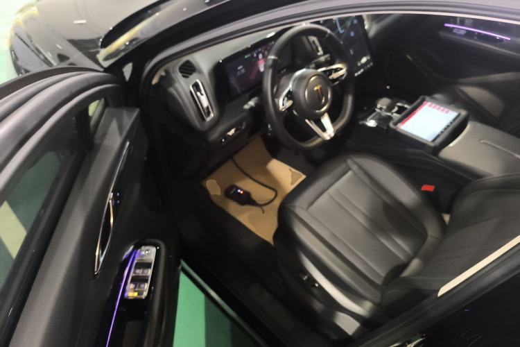 Used Hongqi HS3 PHEV 2024 PHEV 115km Jingwei Edition
