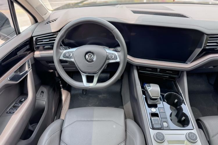 Used Volkswagen Touareg 2019 3.0 TSI RuiFeng Edition China VI Standard Interior 1