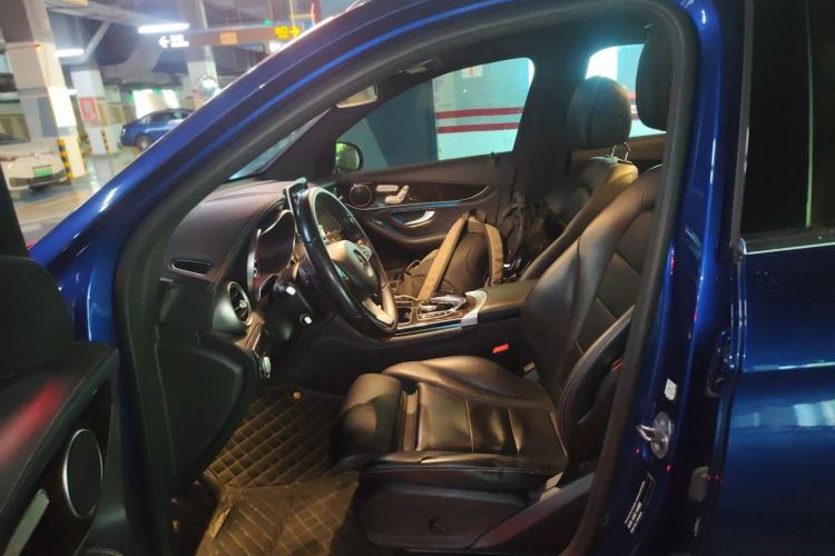 Used Mercedes-Benz GLC 2019 GLC 260 L 4MATIC Dynamic Model