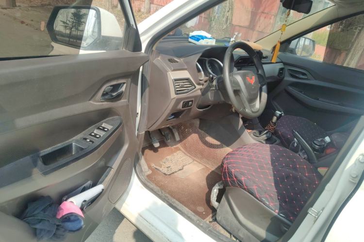 Used Wuling Hongguang 2021 1.5L S Standard Version LAR
