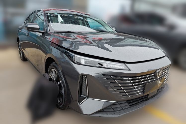 Used CHANGAN Eado 2025 Blue Whale 1.5T 500Bar Prestige Model Front Right 45 Deg