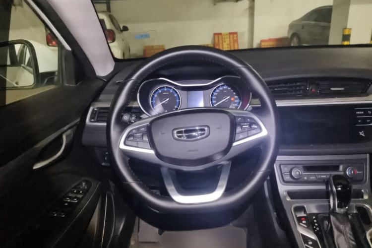 Used Geely Auto Emgrand 2019 Leading Edition 1.5L CVT Luxury Model China VI Standard Steering Wheel