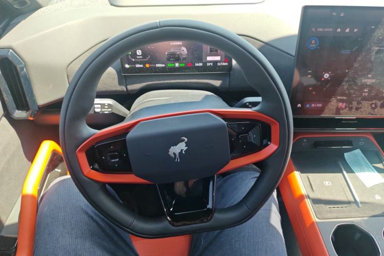 Used Ford Bronco 2026 Model Ink Diamond Range-Extended Steering Wheel