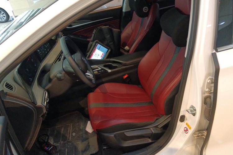 Used CHANGAN Eado 2021 PLUS Blue Whale NE 1.4T GDI DCT Prestige Model
