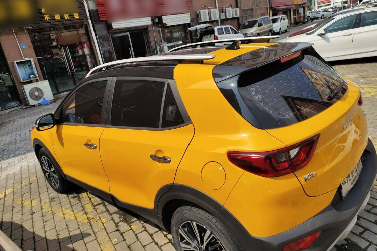 Used Kia kx1 Stonic 2021 1.4L CVT Fun & Sunroof Model
