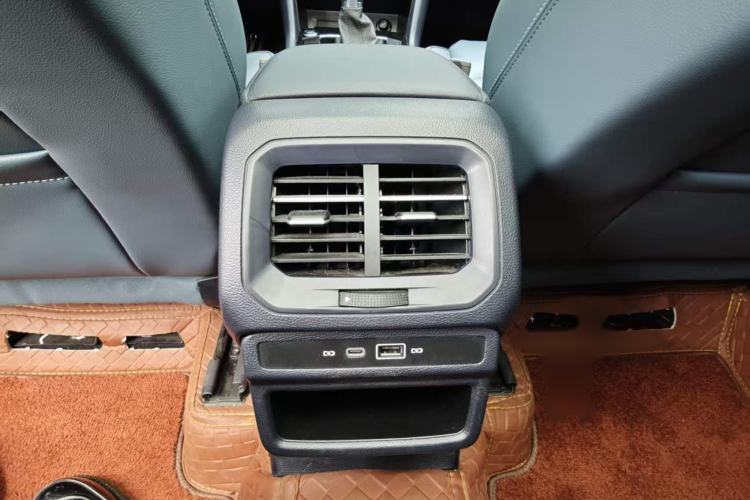 Used Volkswagen Tharu 2023 300TSI Two-Wheel-Drive Moonlight Edition