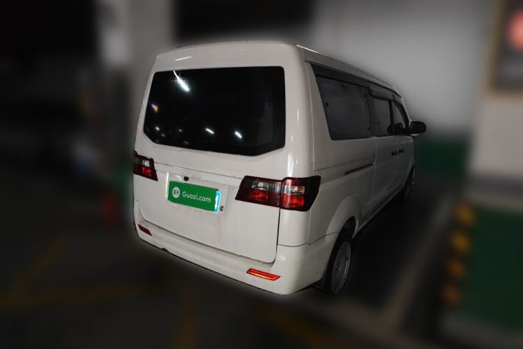 Used Jinbei Gold Hiace M Classic 2024 1.5L Engineering Lion Passenger Vehicle 5 Seats Rear Right 45 Deg