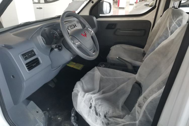 Used Wuling Yangguang 2025 Model 400km Bus Edition—Comfort Edition