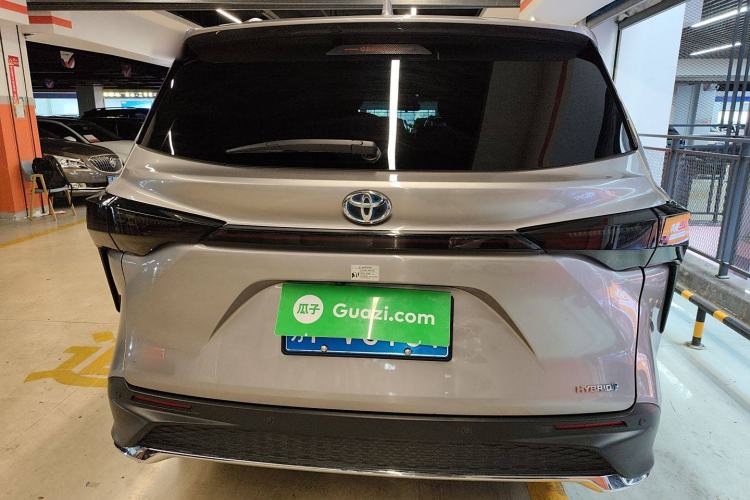 Used Toyota Granvia 2023 2.5L Hybrid Comfort Edition
