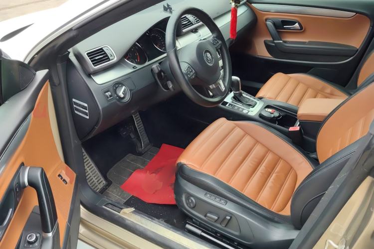 Used Volkswagen FAW-Volkswagen CC 2015 1.8TSI Luxury Model