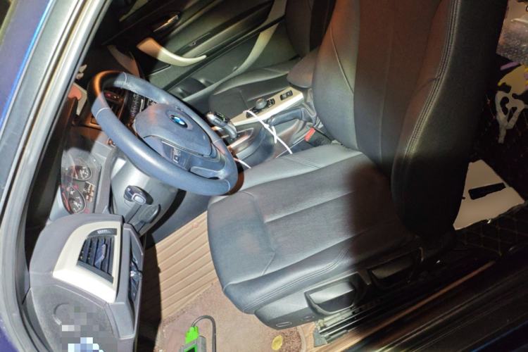 Used BMW 2 Series 2015 218i Convertible Coupe Left Front Seat