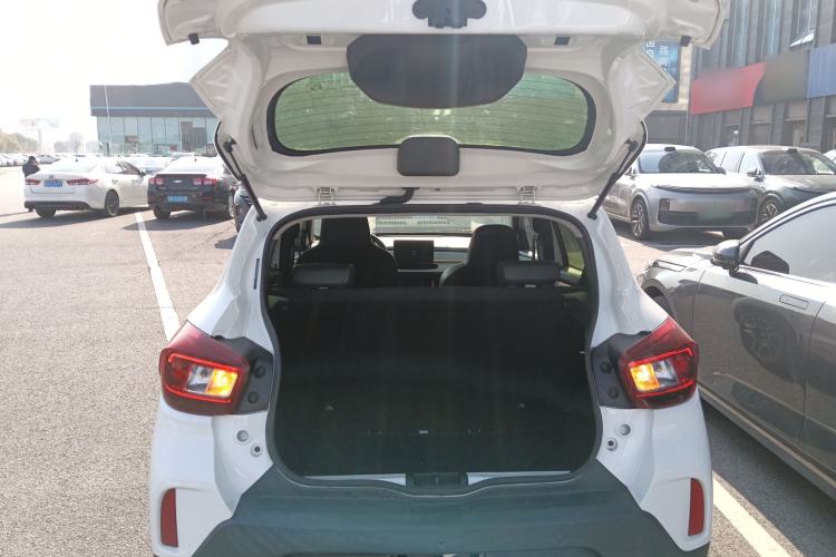 Used Dongfeng NAMMI BOX 2022 Chasing Wind Edition 331 km Standard Model
