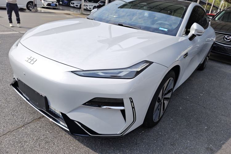 Used Geely Galaxy E8 2024 665 km Range Rear-Drive Starship Long-Range Version