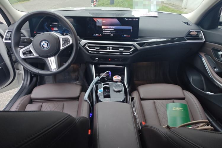 Used BMW i3 2022 eDrive 35 L
