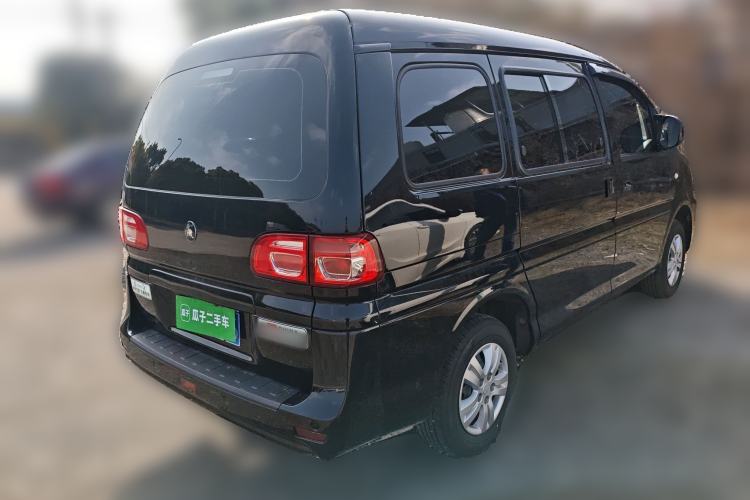 Used FORTHING Lingzhi 2023 M5 1.6L Practical Model 5 Seats