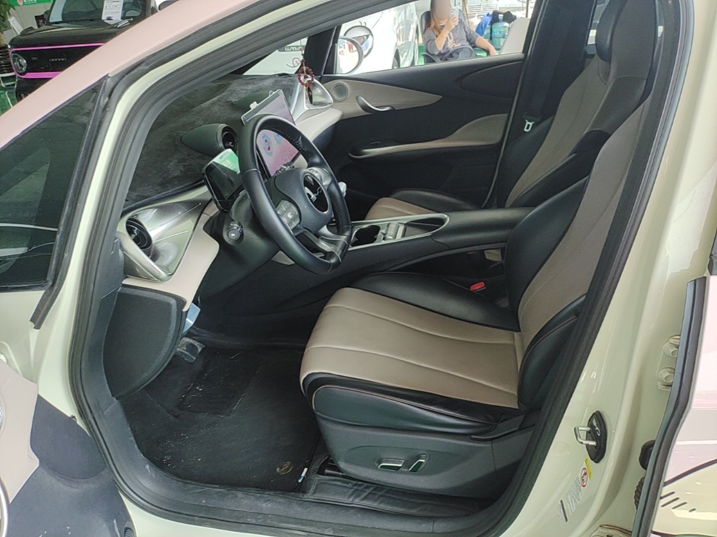 BYD Dolphin 2023 420 km Free Version — снимка 19