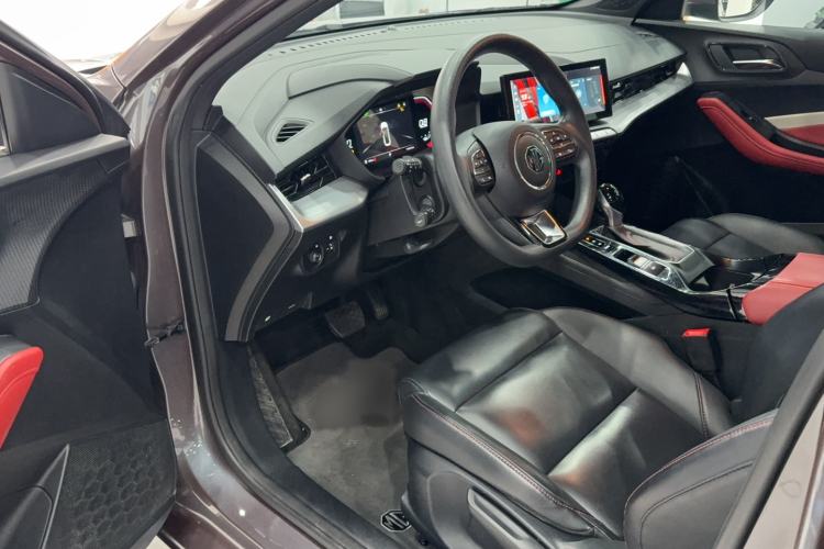 Used MG 5 2021 180 DVVT CVT Youth Luxury Edition
