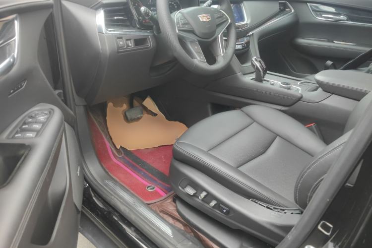Used Cadillac XT5 2022 2.0T Two-Wheel Drive Luxury Version Driver Seat