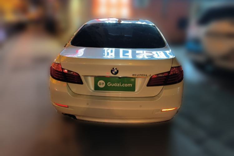 Used BMW 5 Series 2014 525Li Leading Model
