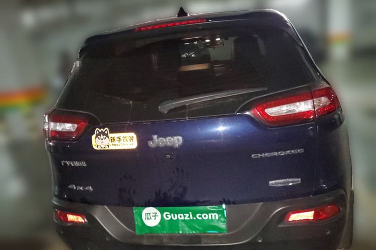 Used Jeep Cherokee 2016 2.4L Professional Smart Version