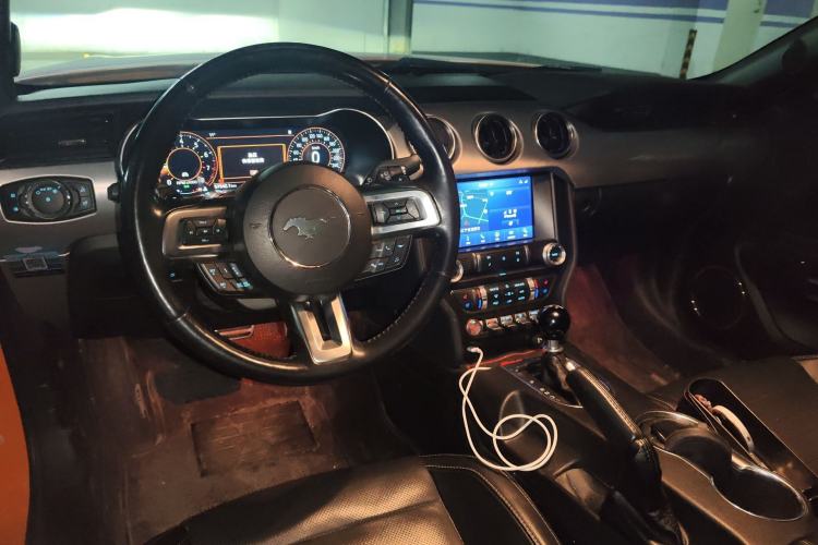 Used Ford Mustang 2019 2.3L EcoBoost Center Console