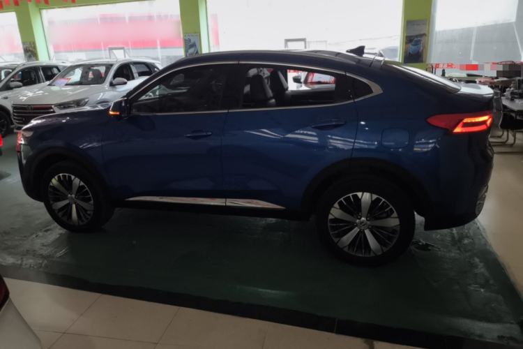 Used Haval F7x 2019 2.0T Two-Wheel Drive Smart & Stylish Play Edition