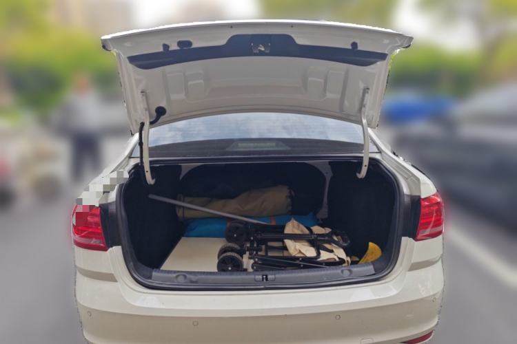 Used Volkswagen Lavida 2015 1.6L Automatic Comfort Edition