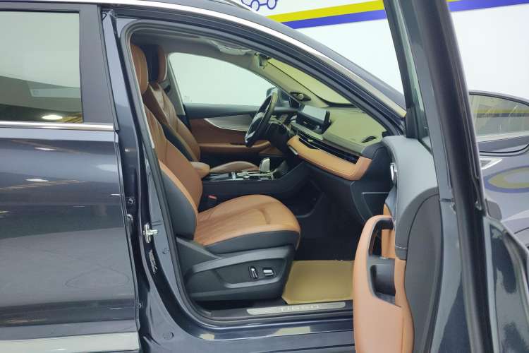 Used Chery Tiggo 8 PLUS 2021 290TGDI DCT First-Class Cabin