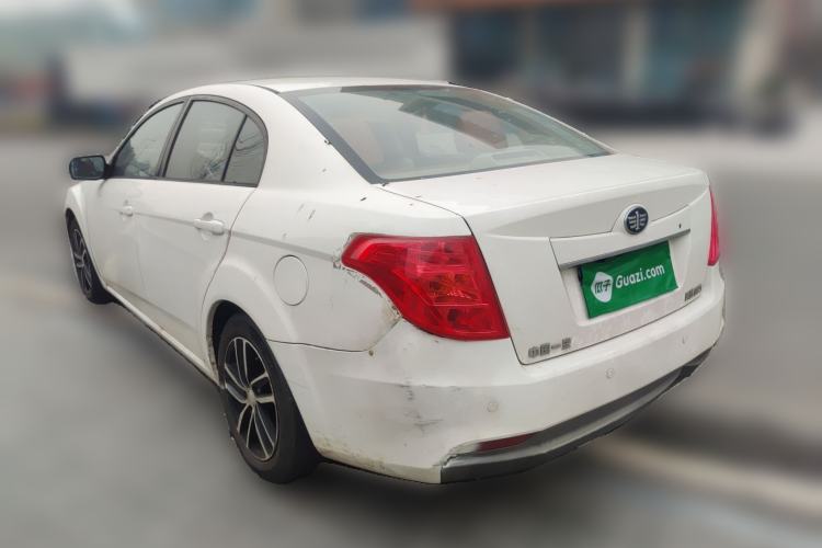 Used Bestune B50 2013 1.6L automatic luxury version
