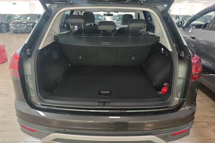 Used Volkswagen Tayron 2022 330TSI Two-Wheel Drive Luxury Smart Connectivity Version
