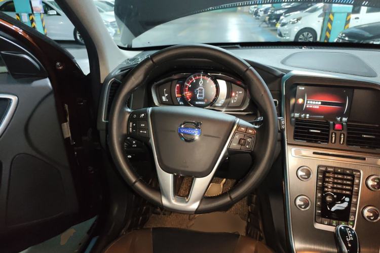 Used Volvo XC60 2016 T5 AWD Zhiyuan Edition

