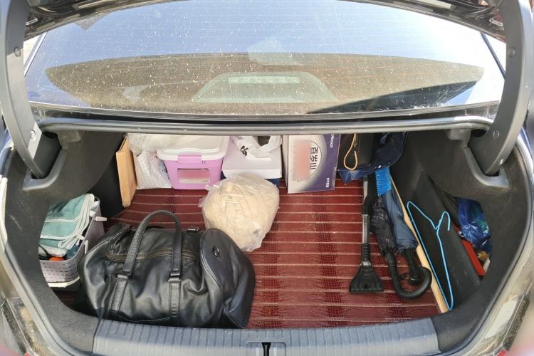 Used Volkswagen Passat 2020 Revised Version 330TSI Luxury Edition China VI Standard Trunk