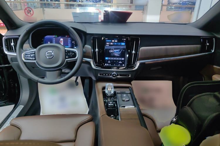 Used Volvo S90 2023 B5 Zhiyuan Luxury Edition