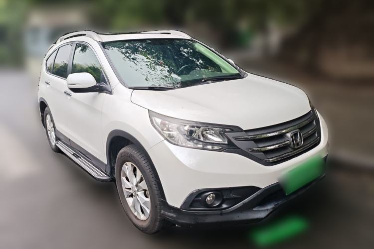 Used Honda CR-V 2013 2.4L two-wheel drive luxury version Front Right 45 Deg