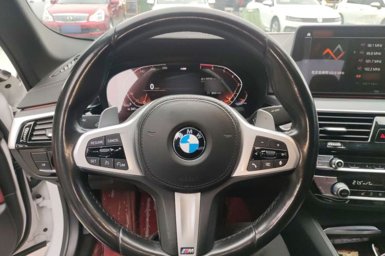 Used BMW 5 Series 2021 Facelifted 530Li Leading Edition M Sport Package
