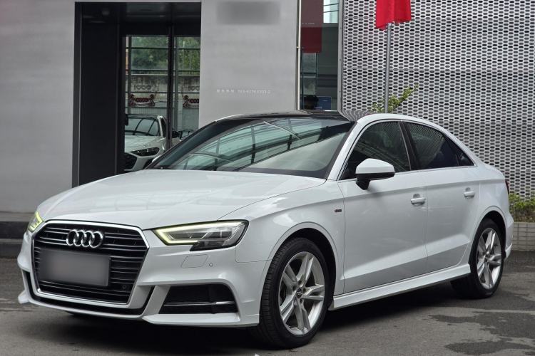 Used Audi A3 2019 Limousine 35 TFSI Fashion Edition China VI Emission Standard