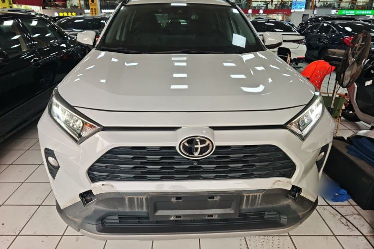 Used Toyota RAV4 2020 2.0L CVT Two-Wheel Drive Fashion Edition Front