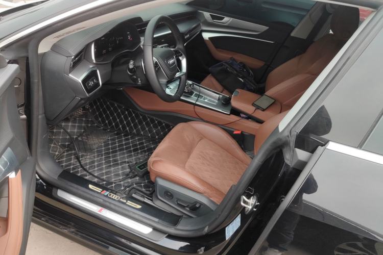 Used Audi A7L 2024 45 TFSI quattro Luxury Edition Left Front Seat