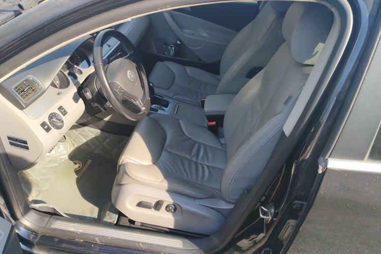 Used Volkswagen Magotan 2011 1.8TSI DSG Comfort Model Left Front Seat