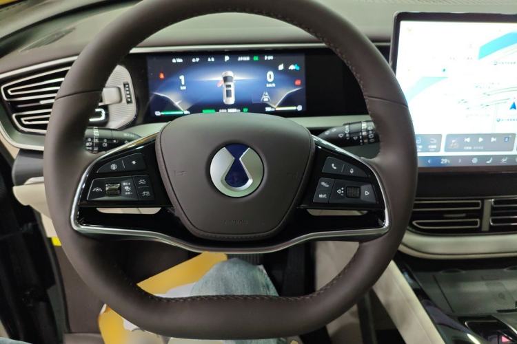 Used Denza D9 2024 DM-i 980 Four-Wheel Drive Flagship Model